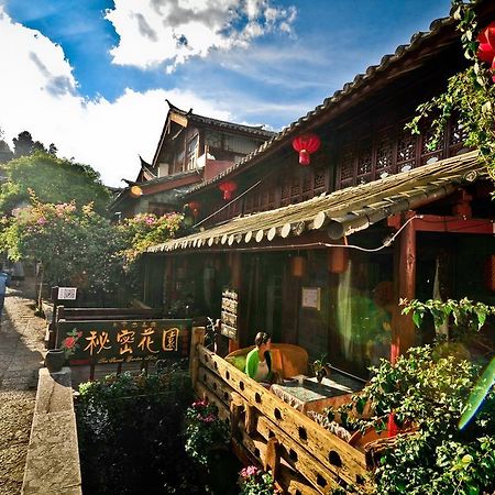 Secret Garden Hotell Lijiang  Rum bild