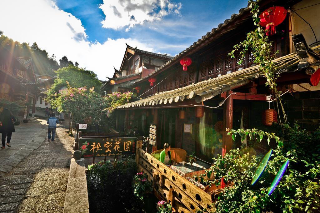 Secret Garden Hotell Lijiang  Rum bild