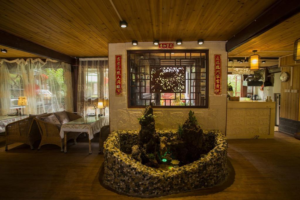 Secret Garden Hotell Lijiang  Exteriör bild
