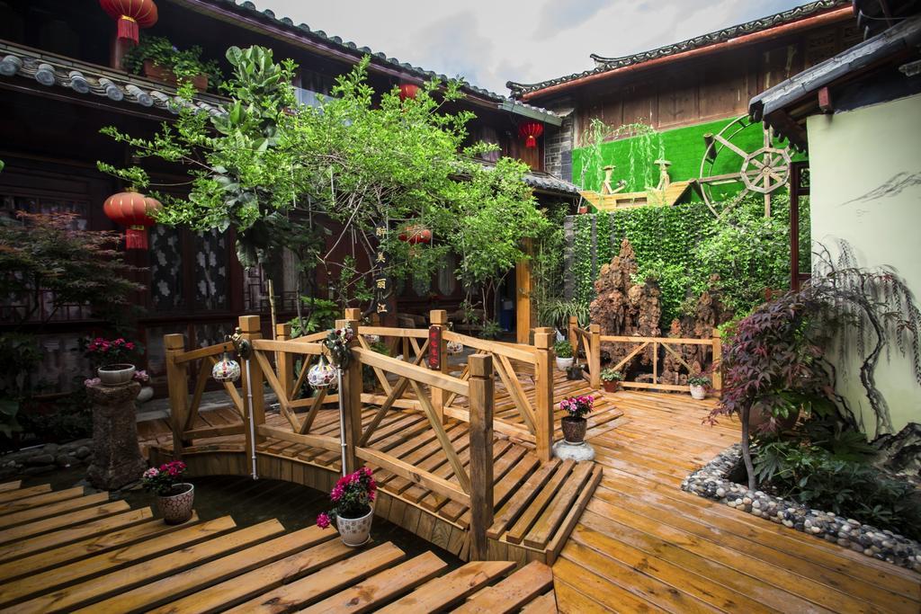 Secret Garden Hotell Lijiang  Exteriör bild