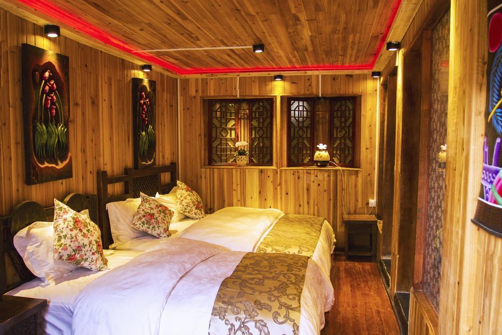 Secret Garden Hotell Lijiang  Exteriör bild