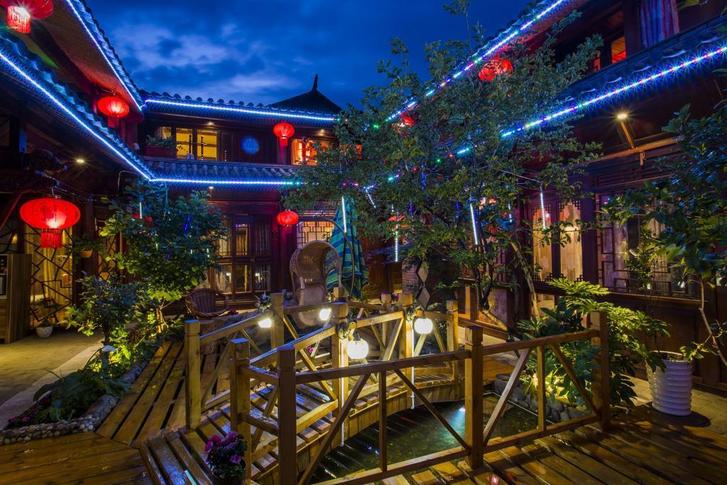 Secret Garden Hotell Lijiang  Exteriör bild